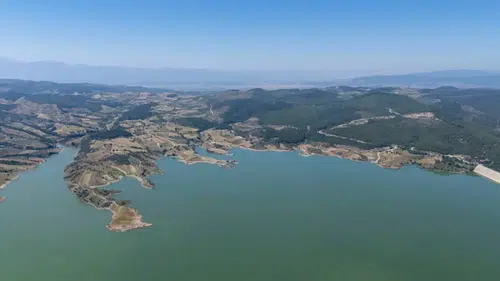 Geleceğe Yeşil Bir Adım: Gördes Barajı Etrafı Dev Ormanla Büyüyerek Yenilenecek!