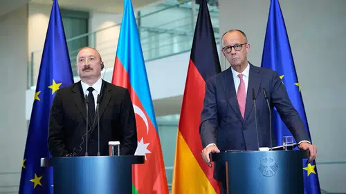 Berlin Zirvesi'nde Sıcak Anlar! Merz: "Benden Habersiz" Dedi, Aliyev Durumu Onayladı!