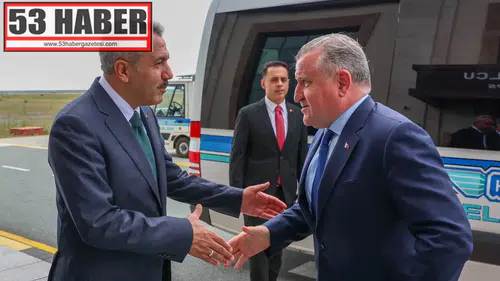 Gençlik ve Spor Bakanı Osman Aşkın Bak, Rize'de Vali İhsan Selim Baydaş Tarafından Karşılandı