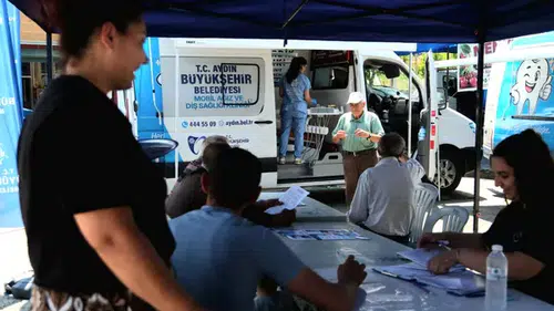 Mobil Ağız ve Diş Sağlığı Klinikleri Aydın’ın kırsal mahallelerinde hizmet veriyor