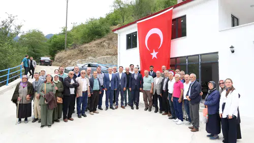 Başkan Genç'ten Maçka'ya Yayla Yolu Müjdesi: Hoca Mezarı Yaylası Yolu Betonlanıyor