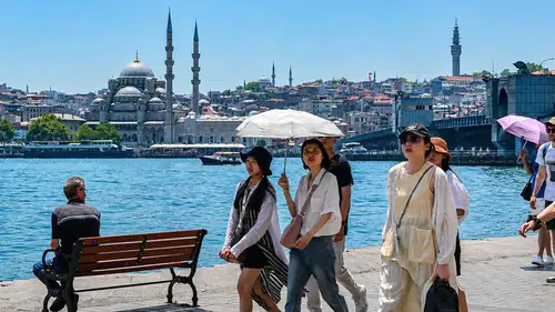 İstanbul Sıcaklık Rekorları Kıracak: Ege ve Akdeniz Bölgesi 45 Dereceyi Hissedecek!