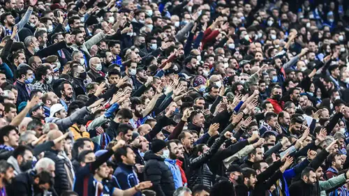 Avrupa'daki Rakip Belirsizliği: Taraftarların Tercihleri Ne?