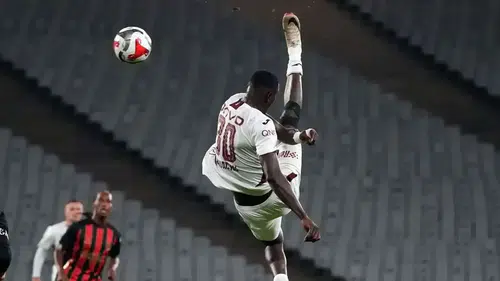 Zeyyat Kafkas'tan transfer açıklaması: Paul Onuachu'ya 3 resmi teklif var!