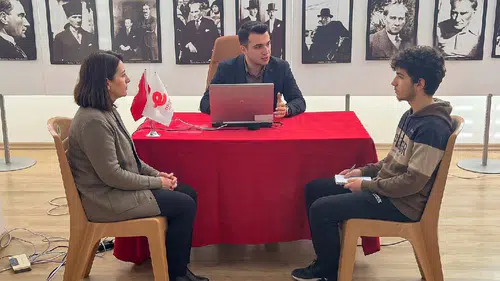 Efeler Belediyesi, üniversiteye hazırlanan öğrencilere ücretsiz tercih desteği sunuyor!