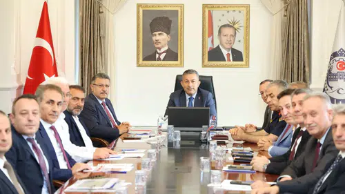 Trabzon'da Trafik Masaya Yatırıldı: Stat Çevresi ve Şehir Hastanesi İçin Yeni Düzenlemeler Geliyor