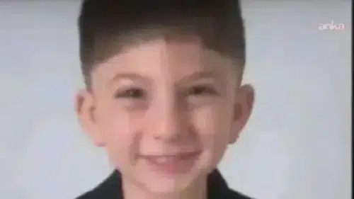 Araçta Mahsur Kalan Küçük Muhammed, İki Gün Süren Yaşam Mücadelesine Yenik Düştü