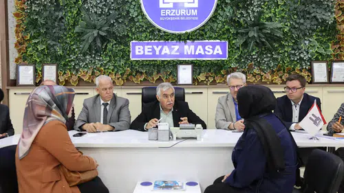 Erzurum Büyükşehir Belediyesi'nde Halk Günü Buluşması: Vatandaşların Talepleri Dinlendi