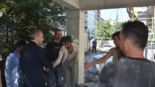 Hopa Mesleki ve Teknik Anadolu Lisesi İnşaatında Çalışmalar Sürüyor