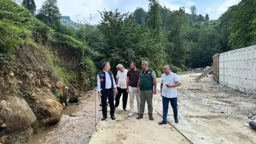 Kalkandere’de Tonik Deresi’nde Taşkın Riskine Karşı Islah Çalışması