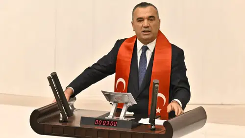 İYİ Parti Trabzon Milletvekili Yavuz Aydın’dan oylama öncesi tarihî çağrı
