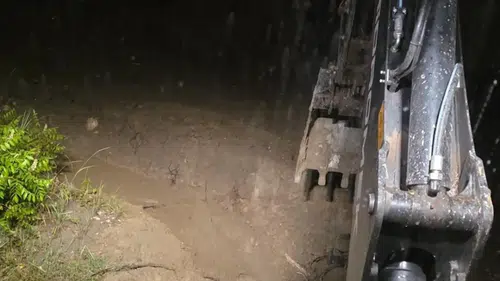 Artvin-Şavşat karayolunda heyelan! Yol ulaşıma kapandı