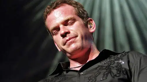 Fransız şarkıcı Garou'dan İstanbul ve İzmir'de konser!