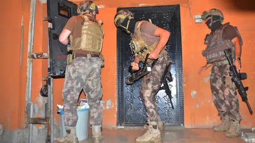 İstanbul'da Uyuşturucu Operasyonu: 9.5 Kilogram Kaçak Madde Yakalandı!