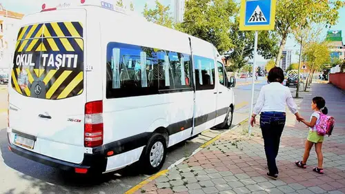 İstanbul'da Okul Servis Ücretleri Zirveye Ulaştı: 90 Bin TL'ye Yükseldi!