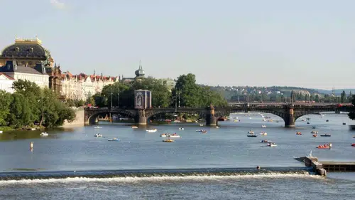 Prag'ı Ziyaret Edenler İçin Mutlaka Görülmesi Gereken Noktalar ve Lezzet Durakları!