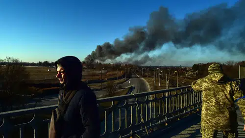 Rusya'nın Ukrayna'ya düzenlediği hava saldırılarında 3 kişi hayatını kaybetti.
