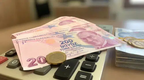 Uzmanlar Uyardı: SGK'daki Devlet Katkısının Kaldırılması Finansman Risklerini Artırıyor!
