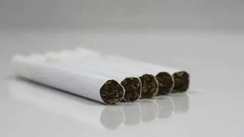 Sigaraya zam mı geldi? Sigaraya zam geldi mi?