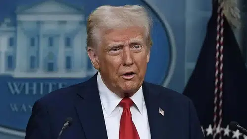 Trump'tan İran'a flaş mesaj: "Müzakereler açık, baskı ve saldırılar da gündemde!"