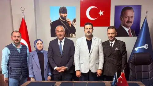 Anahtar Parti Ardeşen İlçe Başkanlığı’nda MHP Heyeti Ağırlandı