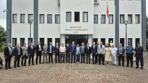 Beşikdüzü’nde Eğitim ve İlçe Gelişimi İçin Paydaş Toplantısı Gerçekleştirildi