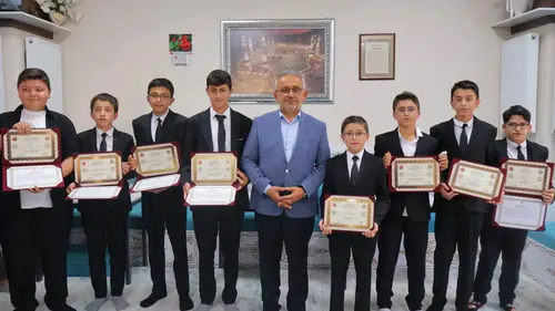 Bayburt’ta Hafızlar Belgelerine Kavuştu