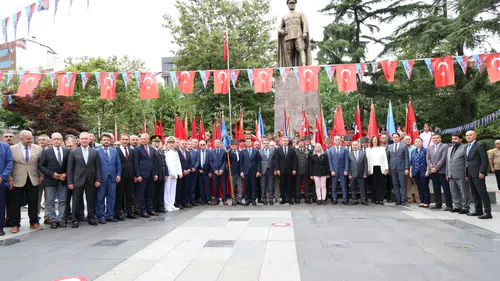 Atatürk’ün Trabzon’a İlk Gelişinin 102. Yıl Dönümü Törenle Kutlandı