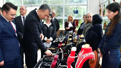 Tonya’da Aile Destek Merkezi’nde Kadın Emeği ve Yerel Üretim Güçlenecek