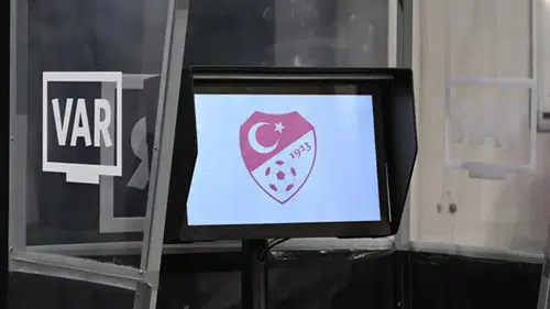 Başakşehir-Galatasaray maçının VAR hakemi belli oldu