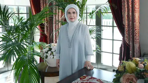 Emine Erdoğan'dan denizleri koruma seferberliğine destek