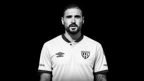 Futbolcamiası yasa boğuldu: Tolga Kalender hayatını kaybetti