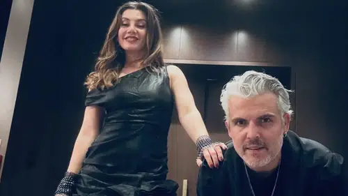 Gökçe Bahadır ve Emir Ersoy, Tekne Turu ile Romantik Anlar Yaşıyor: "Duygularımız Coşkun"