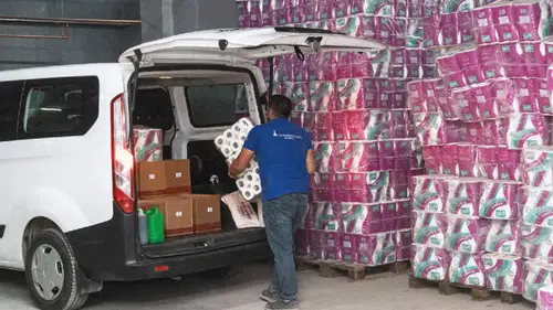 İzmir Büyükşehir Belediyesi'nden Eğitim Kurumlarına Temizlik Yardımı