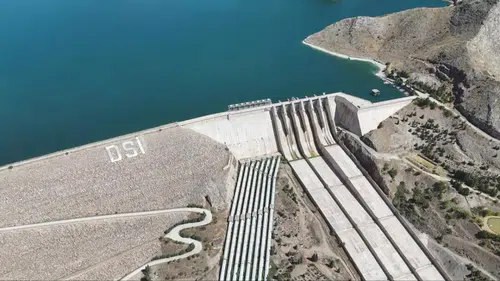 Keban HES 52 yılda 294 milyar kilovatsaat elektrik üretti