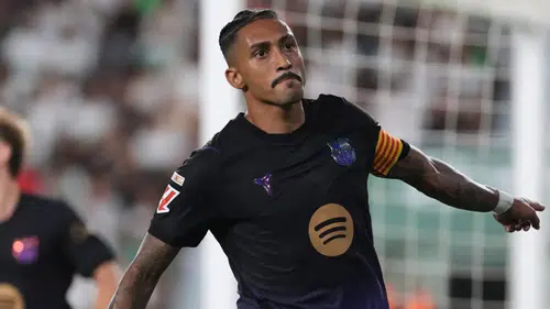 Raphinha, Barcelona'da Tarihi Başarıya Adım Adım İlerliyor!