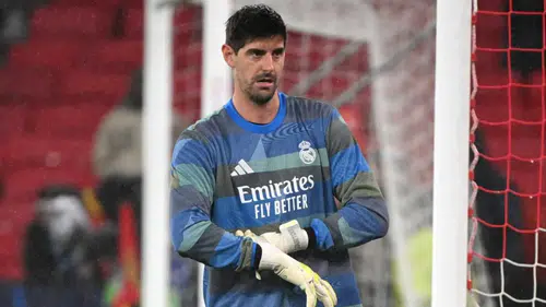 Real Madrid'den Thibaut Courtois'a yeni sözleşme