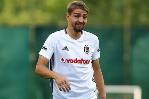 Caner Erkin Kimdir? Fişek Lakaplı Sol Bekin Kariyeri ve Başarıları
