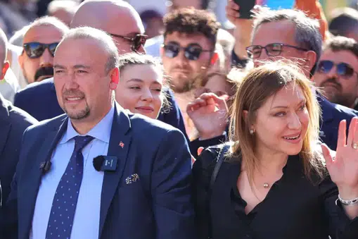 Özkan Yalım Evli mi? Eşi Kim? Ayşeğül Yalım Kimdir?