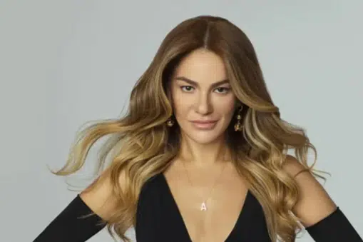 Derya Bedavacı Kimdir, Kaç Yaşında? İşte Hayatı, Kariyeri ve En Sevilen Şarkıları