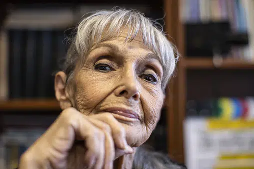 Suna Selen Kaç Yaşında, Nereli? Eşleri, Çocukları ve Hayatı