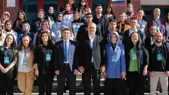 Bayburt Üniversitesi'nde Gelecek İçin Öğretmen Eğitimi Projesi Tamamlandı