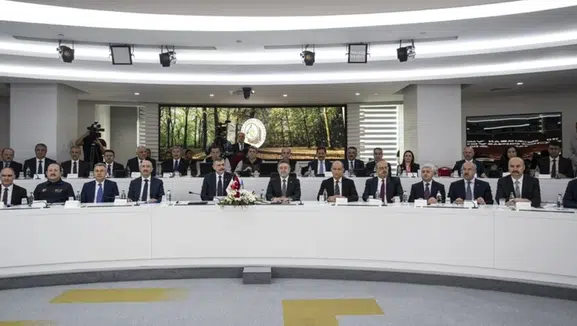 Valiler, Ankara'da Yangın Sorunlarını Ele Almak Üzere Bir Araya Geldi