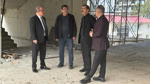 Artvin Hopa Meslek ve Teknik Anadolu Lisesi İnşaatı Yerinde İncelendi