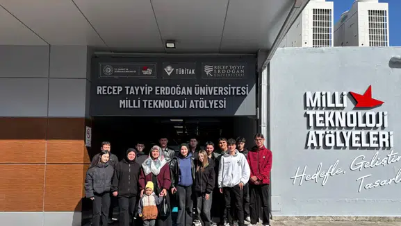 İyidere MTAL'den öğrencilere teknoloji atölyesi ziyareti, mesleki gelişime katkı sağladı.