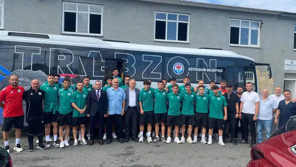 Sürmenespor, Yeni Sezon Hazırlıkları İçin Erzurum Kampına Uğurlandı