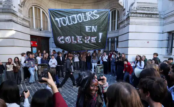 Belçika’da öğrenci protestolarında 27 kişi tutuklandı