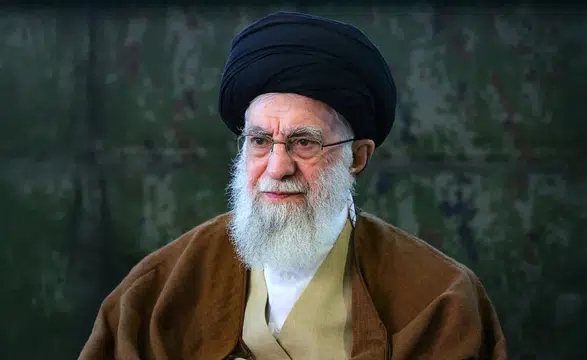 İran'da doğruladı: Hamaney öldürüldü