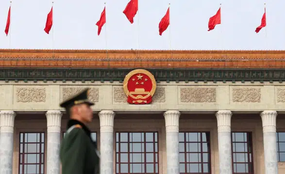 Çin, Soğuk Savaş stratejisiyle ABD rekabetine karşı iç bölgelerini savunmaya alıyor.