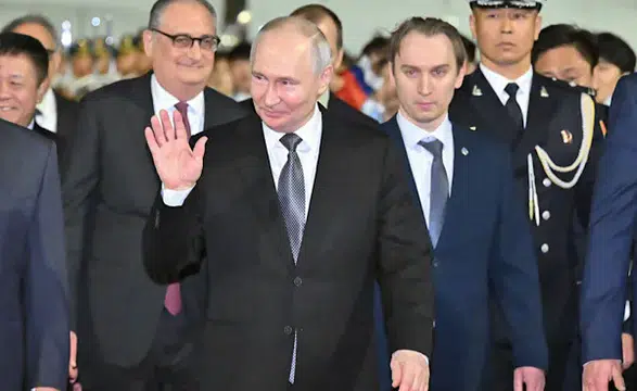 Putin, Resmi Program Çerçevesinde Pekin'i Ziyaret Etti
